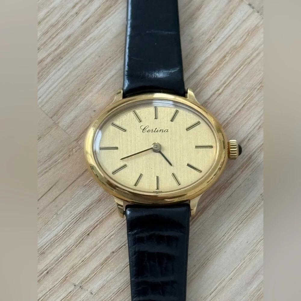 Certina 17 Jewels Rare Vintage Ladies Watch Mechanical Gold Plated Oval Case
